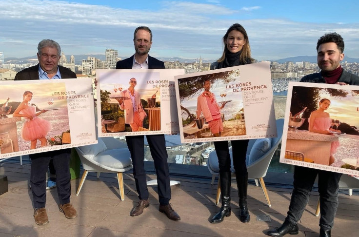 Les vins de Provence frais comme une rose dans leur nouvelle communication