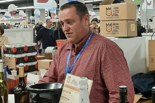 Un bout d'Étoile s'en est allé avec le vigneron Alexandre Vandelle