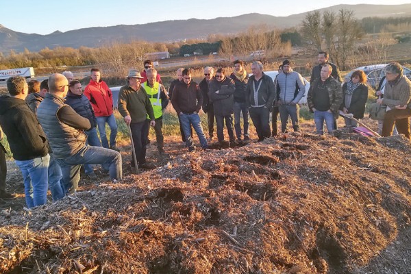 Ces vignerons provençaux récupèrent les déchets verts des jardiniers