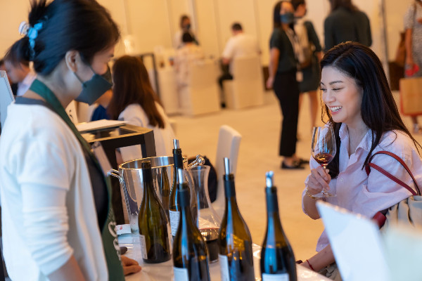 Hong-Kong, petit territoire mais grand marché pour les vins français