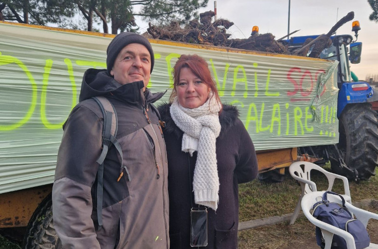 Les vignerons bordelais font barrage pour vivre de leur travail