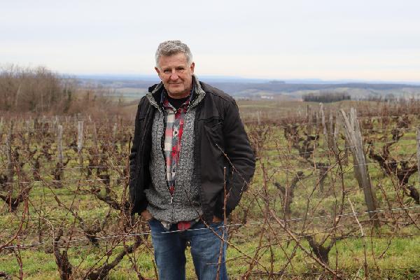 Vigneron depuis 35 ans : 'je fais vivre 4 personnes'