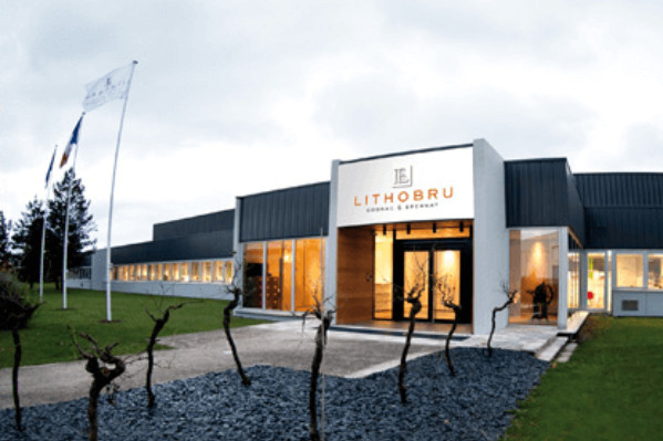 Les étiquettes Autajon s’implantent à Cognac avec Lithobru