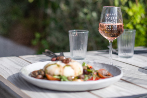 L'IGP Méditerranée veut surfer sa vague porteuse et pas subir le tsunami de vins rosés AOP