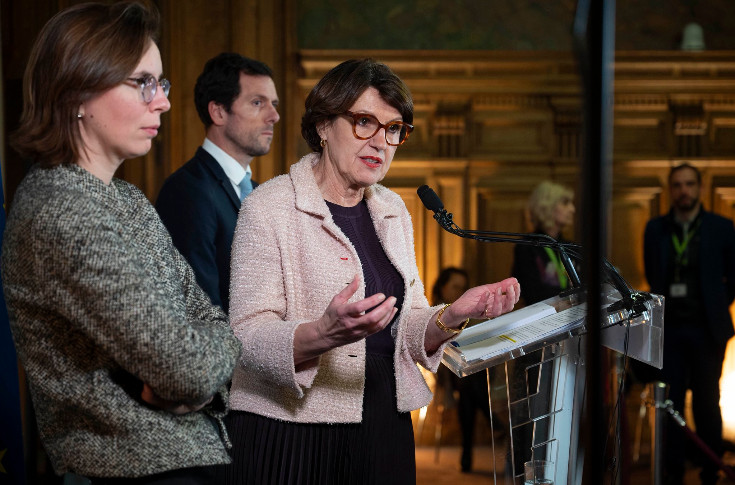 Coups d’accélérateur et de pression pour arracher 130 millions € de vignes