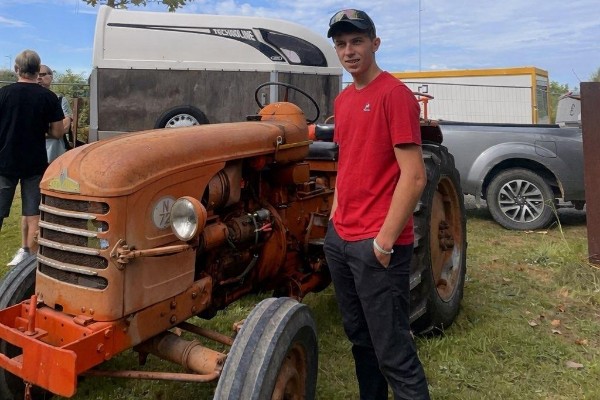 Plus personne ne veut bosser en vigne ? Pas le meilleur apprenti de France !