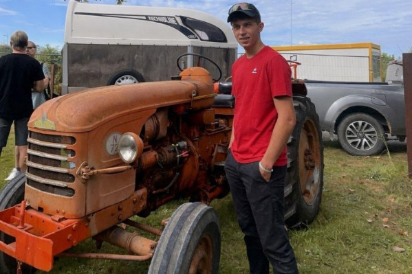 Who said nobody wants to work in the wine industry anymore? France’s top apprentice does!