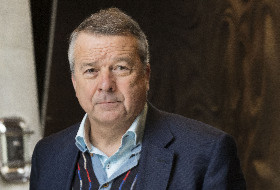 Castel se rebiffe : 'c'est une véritable prise de contrôle du groupe, sans contrepouvoir, ce qui n’était pas la volonté de son fondateur' Pierre Castel