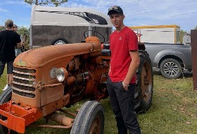 Plus personne ne veut bosser en vigne ? Pas le meilleur apprenti de France !