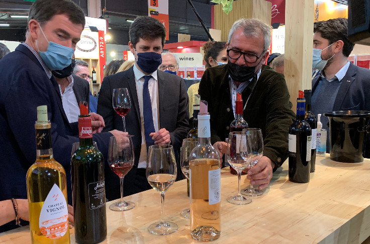 Le ministre souhaite le meilleur, la filière vin veut en voir la couleur