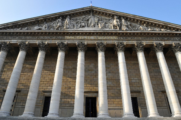 Les parlementaires poussent 'les curseurs au maximum' pour la future assurance récolte