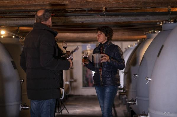  Elever ses vins rouges dans des cuves plastiques, c'est fantastique !