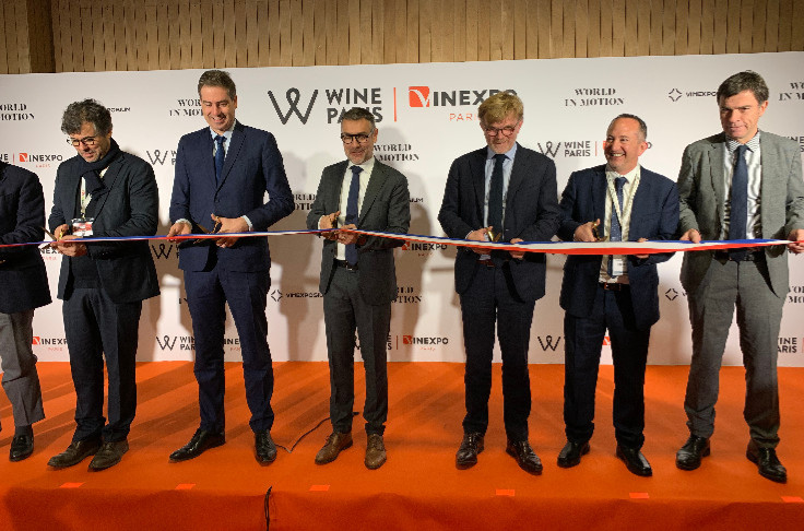 Prendre du salon pour mener les vins à bon export