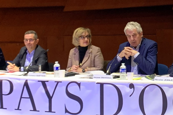 2 à 2,5 millions d’hectolitres de vins français à distiller