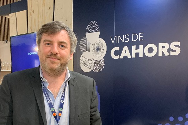 Nouvelle identité pour une image + moderne et - rustique des vins de Cahors