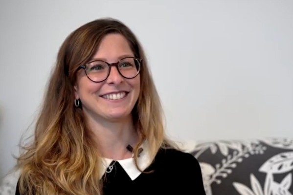 Irene de Guidi remplace Bruno Blondin pour enseigner la microbiologie et l'œnologie à Montpellier