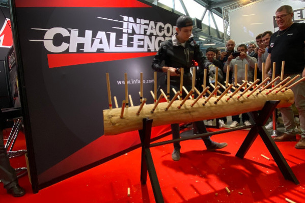 Infaco à la recherche du tailleur le plus habile de France