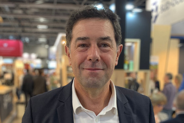 'Nous devons trouver une solution pour détruire 10 à 12 millions hl de vins excédentaires'