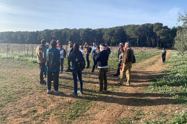 Le 'GIEC de la biodiversité' passe une journée dans les vignes
