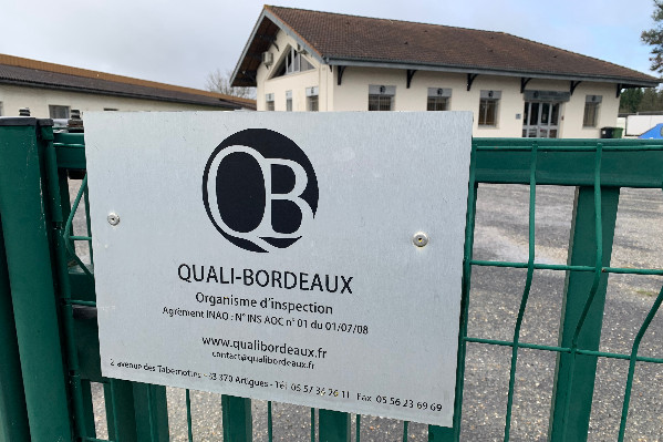 Le contrôleur des vins de Bordeaux répond aux (multiples) critiques