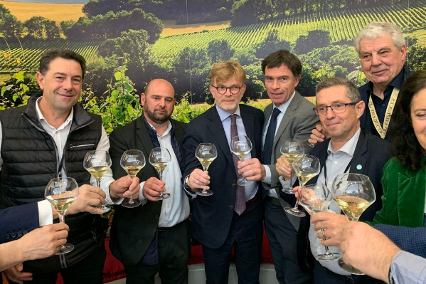 Nouvelles demandes de la filière vin pour sortir de la crise