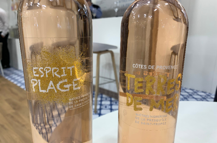 Provence winegrowers add sand to their wine labels Provence winegrowers add sand to their wine labels