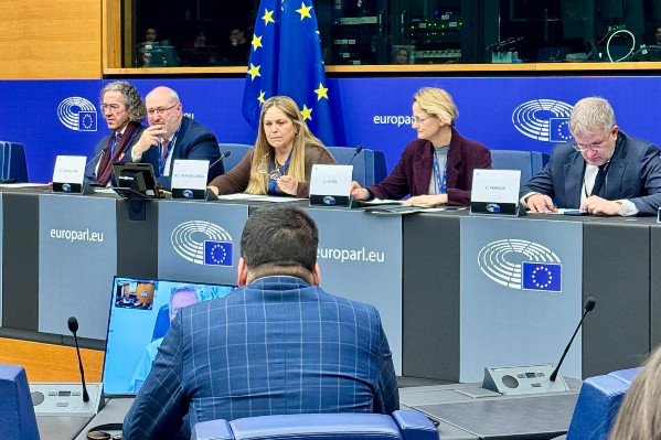 La sortie de crise européenne du vin 'ne peut attendre la prochaine PAC'. Sinon, 'il serait trop tard'