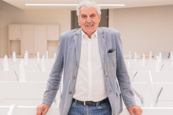 Sud de France interdit d’étiquette de vin par son créateur, Jacques Gravegeal