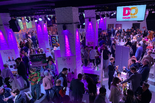 Le vin sans alcool veut être légalisé et plus interdit