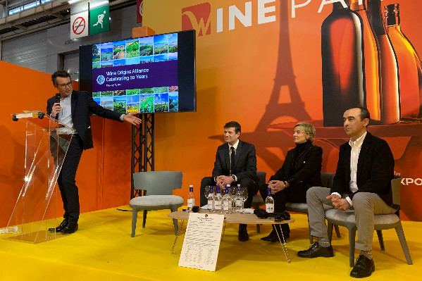 'Le vin est produit de célébration pas de conflits commerciaux'