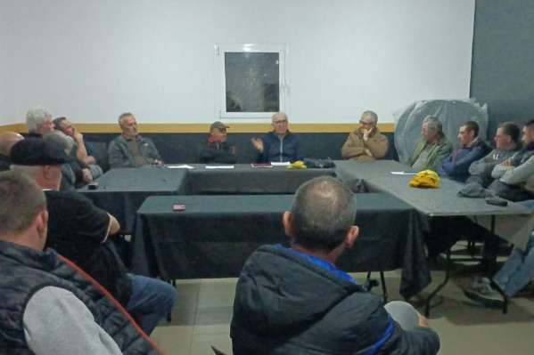 Le vignoble menacé par un 'tsunami de faillites et de désespoir'