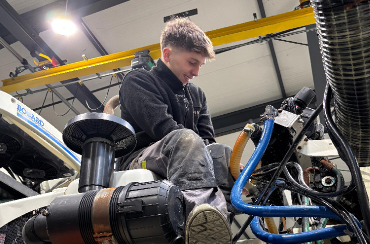 Méthodique, patient, grande capacité d'adaptation, le meilleur apprenti mécano de France impressionne