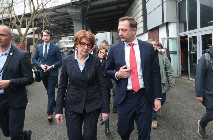 Le chèque européen pour distiller les vins français attendu à Paris