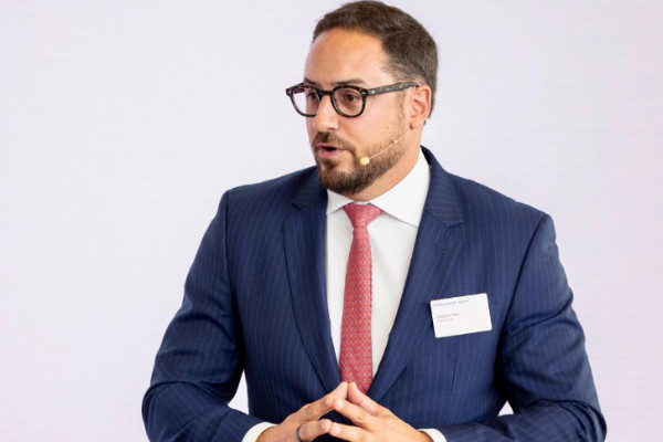 The Castel family votes to break ties with the group director who counters, &ldquo;I am more in command than ever&rdquo;