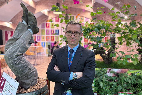 Défense vigneronne du cuivre en justice, du commerce B2C en Europe, du contrôle de remplissage à la réglette, de la prestation de service pour les vendanges…