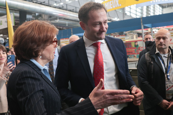 '40 millions € pour une distillation des vins français face à l’effondrement des prix et la saturation des stocks'