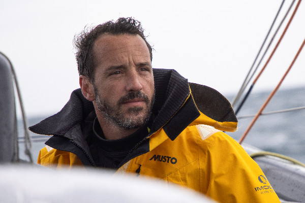 Le navigateur Louis Burton parrain de la 65ème vente des vins des Hospices de Nuits-Saint-Georges