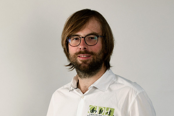 Zéro herbicide dans les vignes de Champagne ? 'Il ne faut pas lâcher l’affaire !'