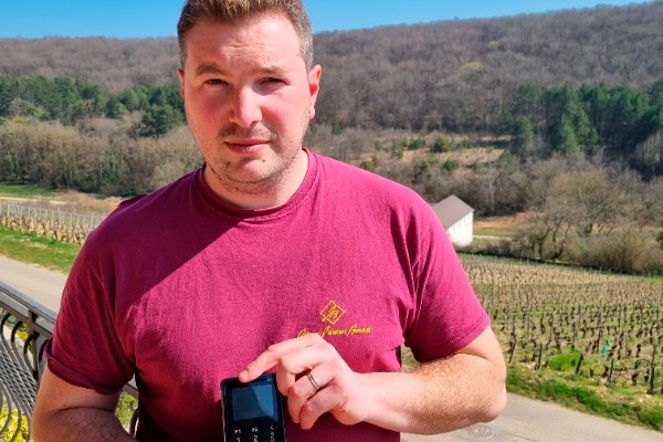 De nouvelles solutions de paiement pour la vente de vin au caveau