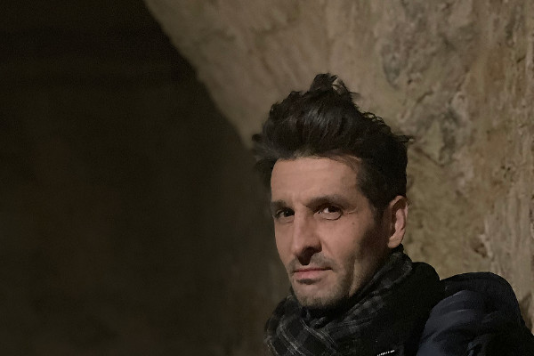 L'artiste François Réau satellise les caves d'Ackerman