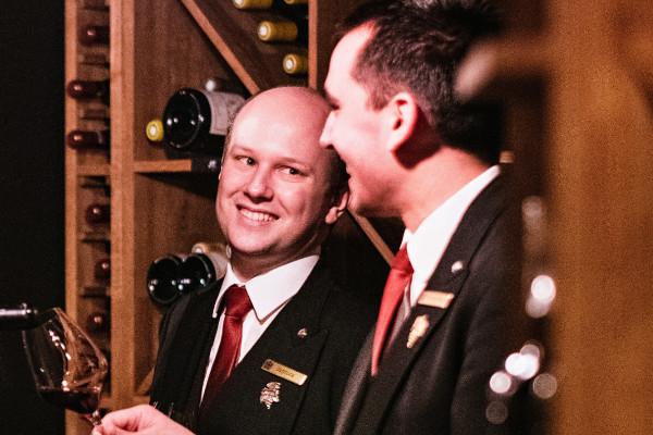 Baptiste Gillet-Delrieu prend la direction de la sommellerie du Bristol Paris