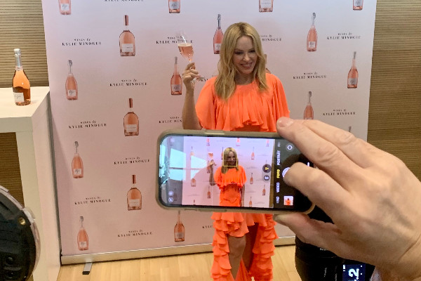 Kylie Minogue, 'manière confortable' de toucher de nouveaux consommateurs de vin