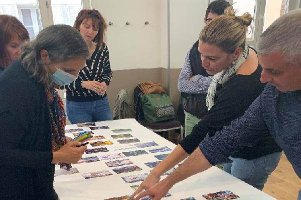  Deux vignerons expérimentent la fresque du climat