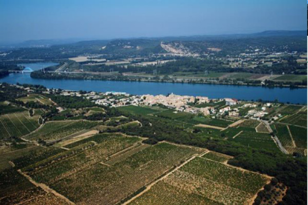 400 hectares de vignes AOC irriguées en vallée du Rhône méridionale