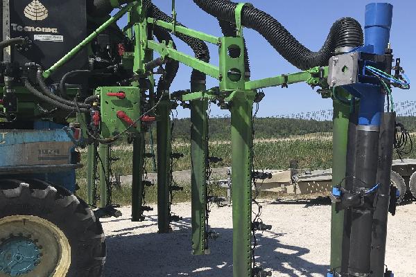 Dans les vignes, la pulvérisation par impulsions apporte précision et confort