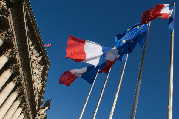 Pas d'interdiction de communication des influenceurs sur les vins et spiritueux