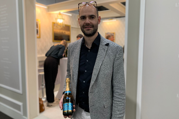 Bouteille PET pour les vins effervescents de Boisset