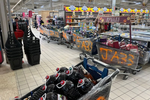 À 1,89 € le Bordeaux, Lidl défend 'des prix alignés sur le marché, loin d’être les plus bas'
