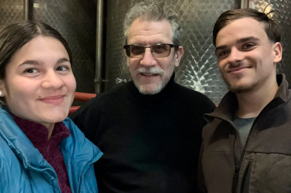 'Leurs questions nous challengent', des vignerons heureux de former des jeunes