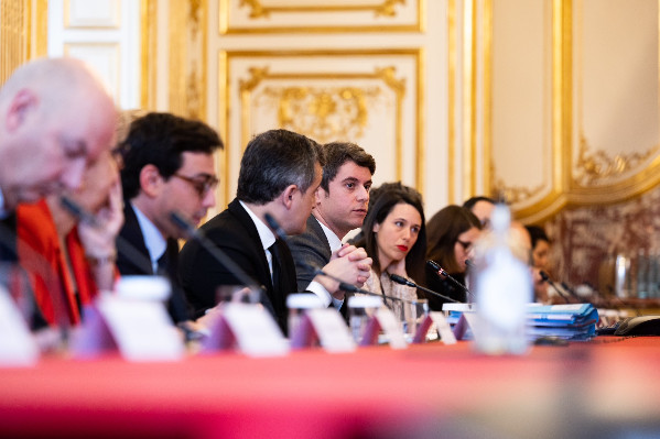 Les syndicats agricoles reçus à Matignon pour 'rassurer par rapport aux impatiences'